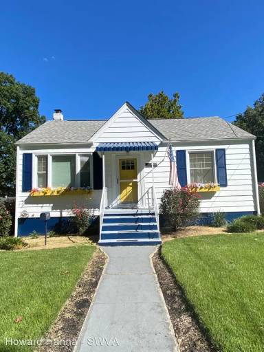 Main picture of 2517 Maiden Ln SW