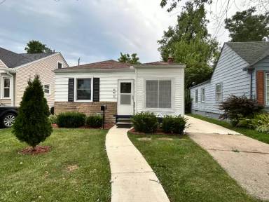 Main picture of 601 E Webster St