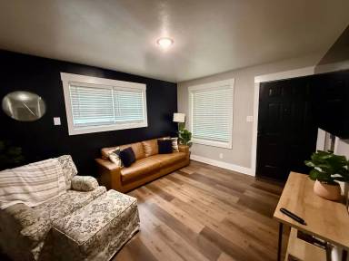 Main picture of 1812 Rosemond Ave