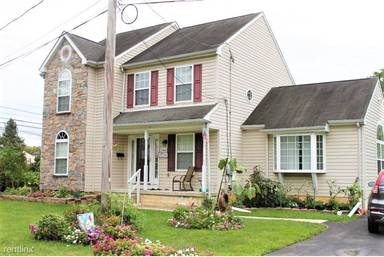 Main picture of 104 Overbrook Ave