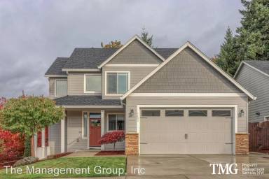 Main picture of 3402 NE 101st St