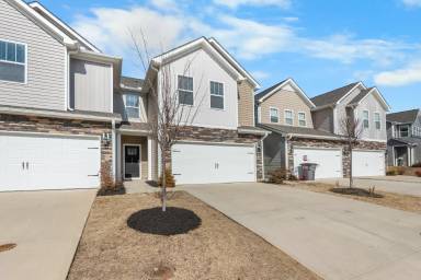 Main picture of 313 Cub Ct