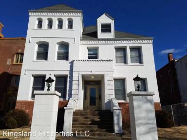 Main picture of 3805 Lindell Blvd