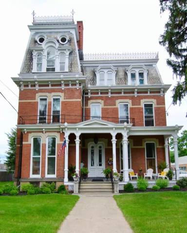 Main picture of 231 Albany Ave