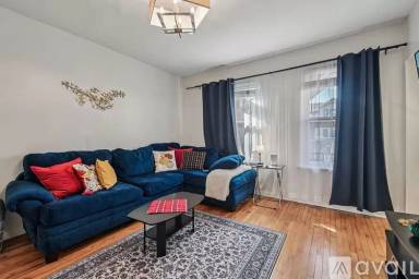 Main picture of 5017 N Meade Ave