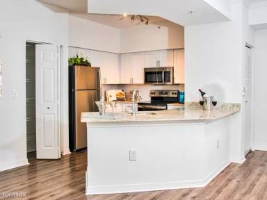 Main picture of 11811 Miramar Pkwy