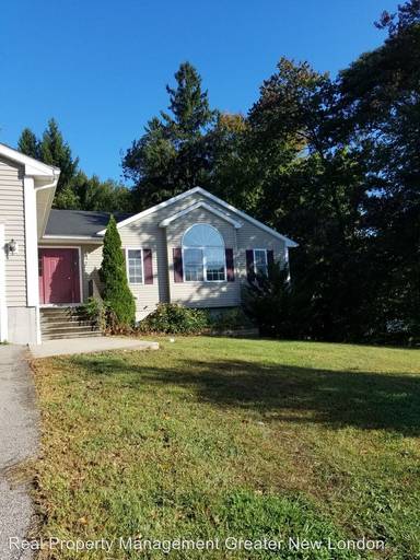 Main picture of 7 Adamo Ave