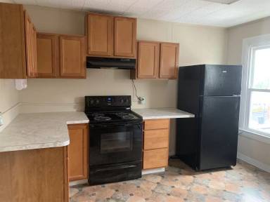 Main picture of 1032 E Market St