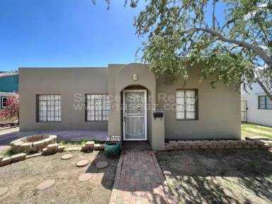 Main picture of 1321 E Coronado Rd