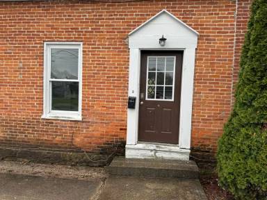 Main picture of 763 N Main St