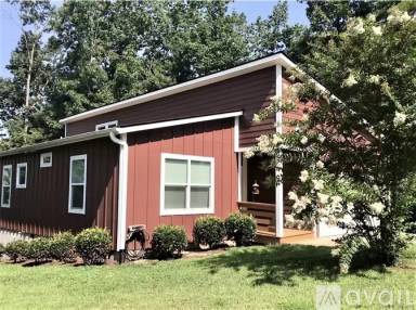 Main picture of 12 Loblolly Ln
