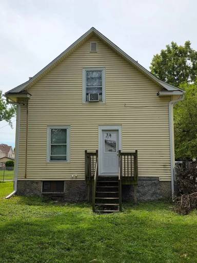 Main picture of 1705 Gillette St