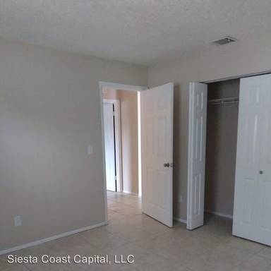 Main picture of 5125 SE 31st St