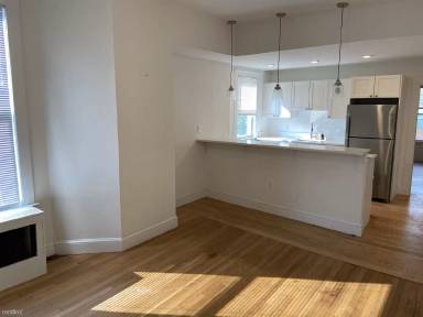 Main picture of 38 Newton St