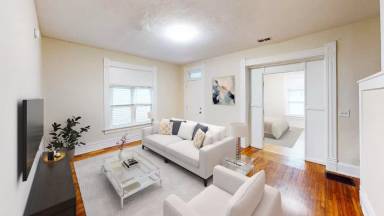 Main picture of 2528 Deming Ave