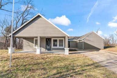 Main picture of 30070 W 83rd St