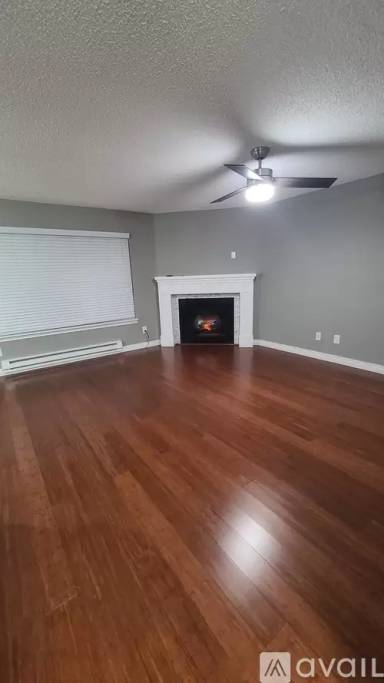 Main picture of 17430 Ambaum Blvd S