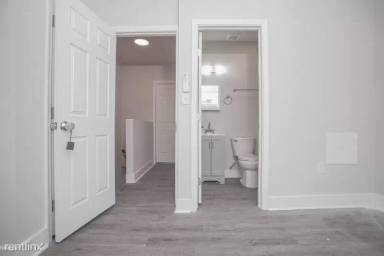 Main picture of 653 E Wishart St