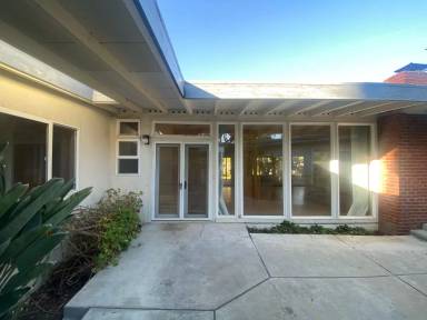 Main picture of 3102 David Ave