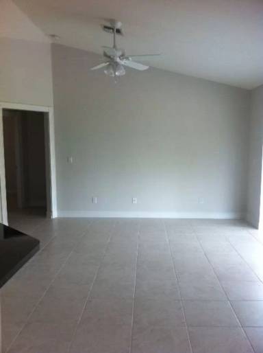 Main picture of 1401 SW 1st Pl