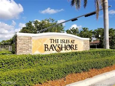 Main picture of THE COURTS AT BAYSHORE I