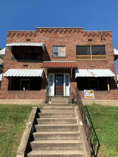 Main picture of 935 Swann St