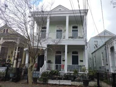 Main picture of 232 Bermuda St