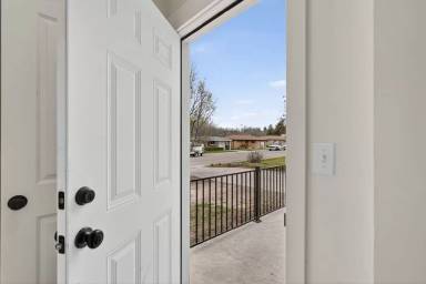 Main picture of 367 McCormack St