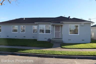 Main picture of 283 Noice Dr