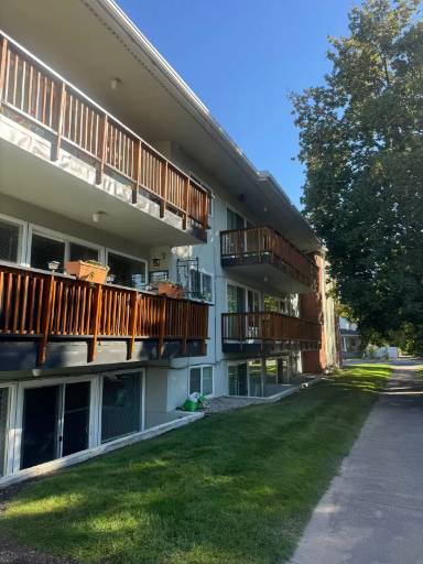 Main picture of 340 4th Ave E