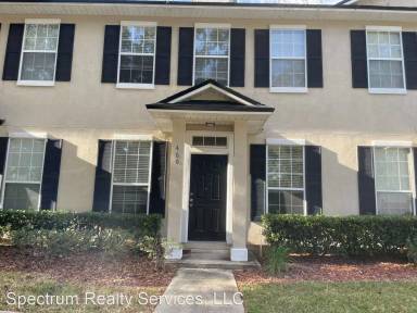 Main picture of 466 Sherwood Oaks Dr