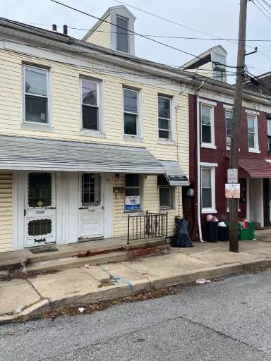 Main picture of 16 S Lee St