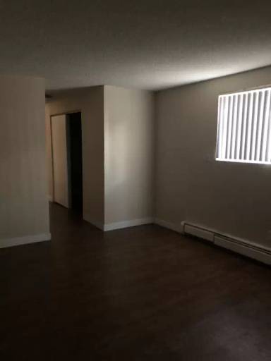 Main picture of 2365 Emporia St