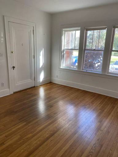 Main picture of 401 Niblick Way