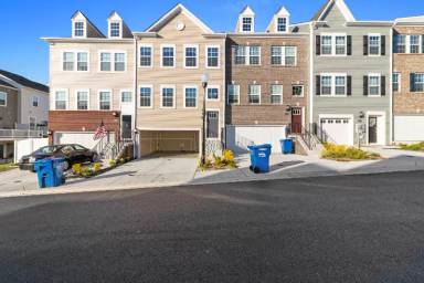 Main picture of 45318 Foghorn Way