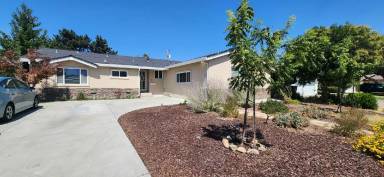 Main picture of 1386 Palomar Cir