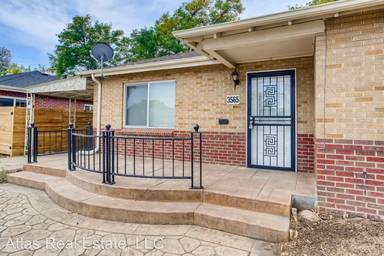 Main picture of 3565 Newport St