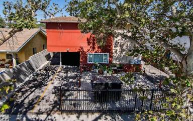 Main picture of 14653 Calvert St