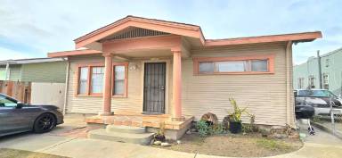 Main picture of 4048-4050 35TH St