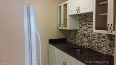Main picture of 266 Chestnut Hill Ave