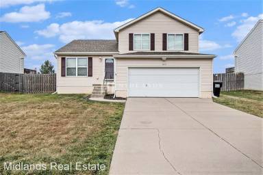 Main picture of 16134 Birch Ave