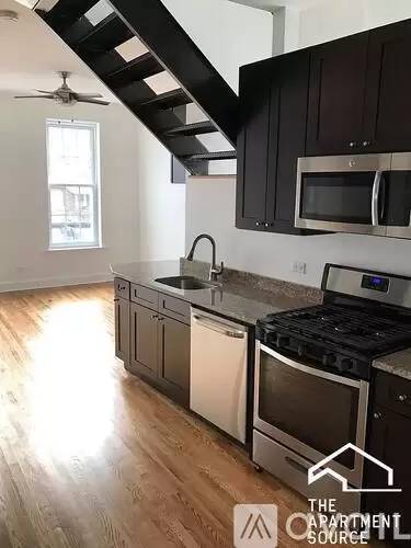 Main picture of 1643 S Throop St