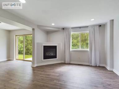 Main picture of 3308 W Babcock St