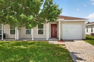 Main picture of 18305 Gibraltar Ln