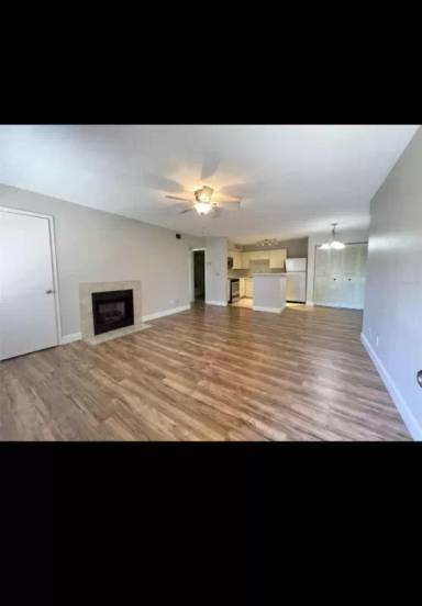 Main picture of 390 Lake Placid Ct