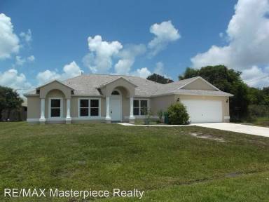 Main picture of 319 SW Fig Ave