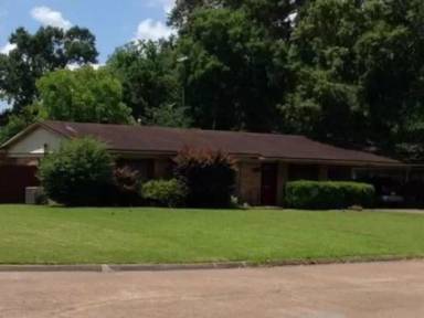 Main picture of 3545 Sleepy Ln