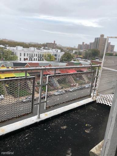 Main picture of 450 Rockaway Pkwy