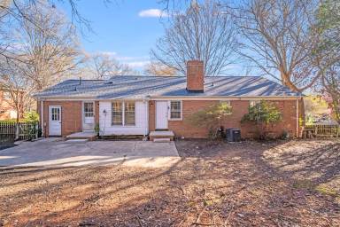 Main picture of 6608 Pleasant Dr