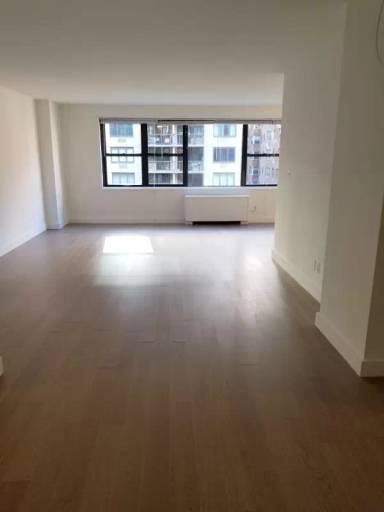 Main picture of The Murray Hill
